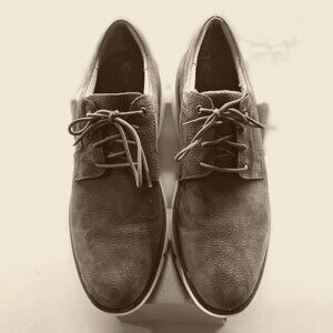 Men's Johnston & Murphy XC4 technology lace up shoes in grey suede